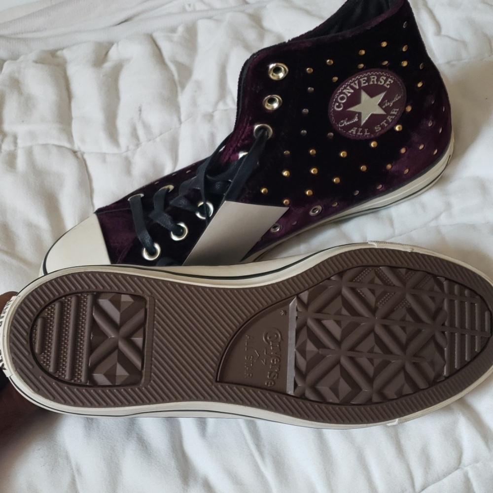 Shoes - Picture 3 of 5